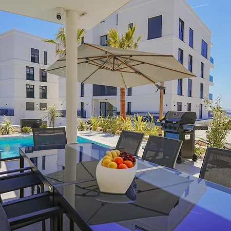 Hills - South Luxury Hill *