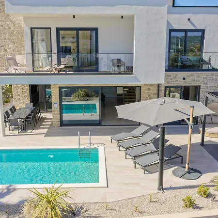 Vila Hills - South Luxury Hill
