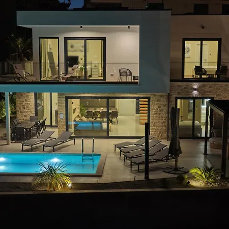 Hills - South Luxury Hill Vila *
