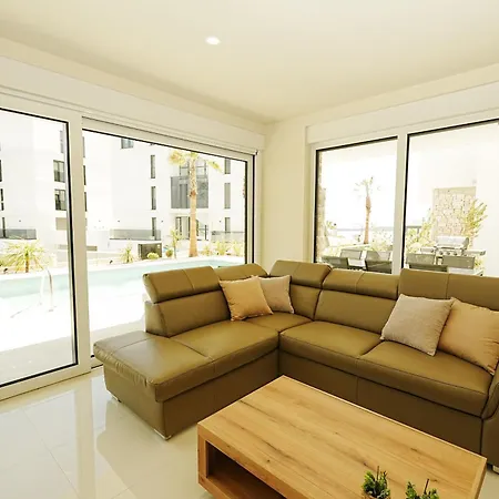 Hills - South Luxury Hill *