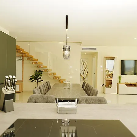 Hills - South Luxury Hill *