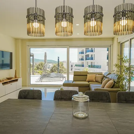 Hills - South Luxury Hill