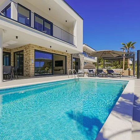 Hills - South Luxury Hill *