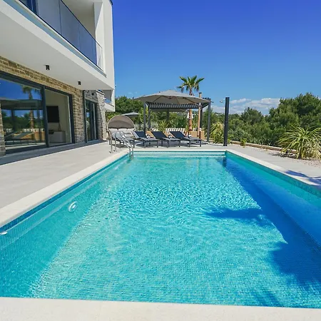 Hills - South Luxury Hill Vila *